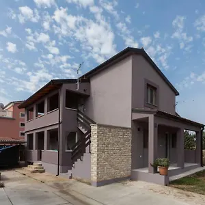  Apartment Lovric
